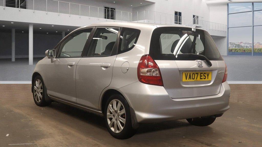 Used Honda Jazz 2007 for sale - 76432480: Photo 2