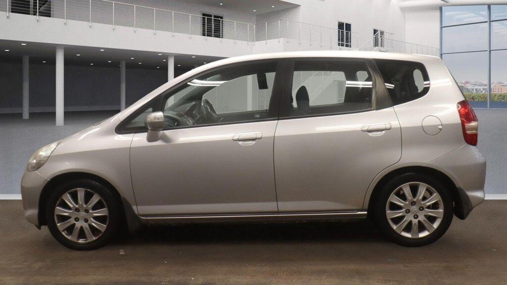 Used Honda Jazz 2007 for sale - 76432480: Photo 5
