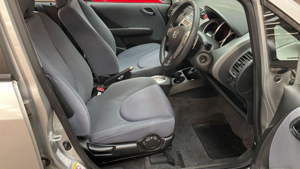 Used Honda Jazz 2007 for sale - 76432480: Photo 7