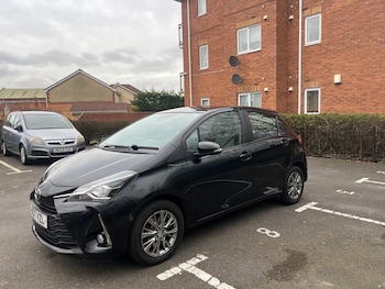 Used Toyota Yaris 2017 for sale - 78742837: Photo
