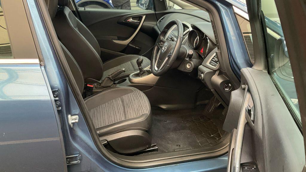 Used Vauxhall Astra for sale - 77279676: Photo 14