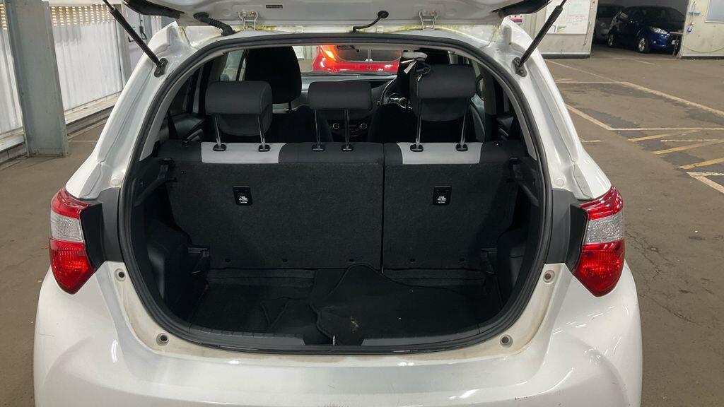 Used Toyota Yaris 2019 for sale - 77685189: Photo 14