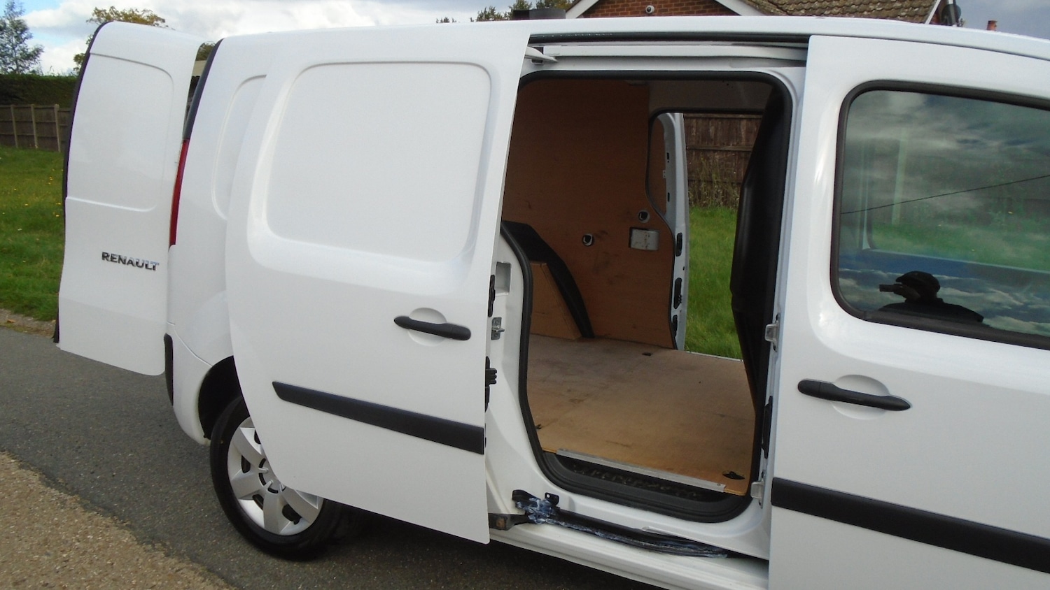 Used Renault Kangoo 2019 for sale - 76045315: Photo 11