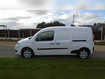 Used Renault Kangoo 2019 for sale - 76045315: Photo