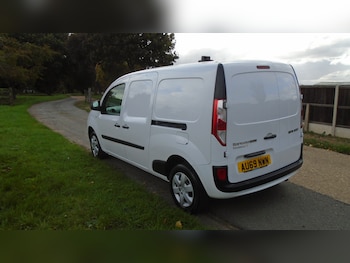 Used Renault Kangoo 2019 for sale - 76045315: Photo