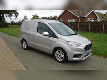 Ford - Transit Courier