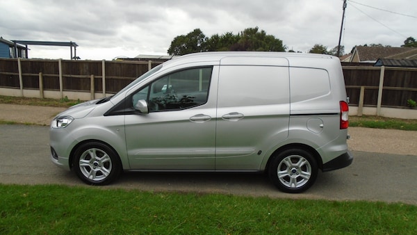 Used Ford Transit Courier 2022 for sale - 75996500: Photo 3