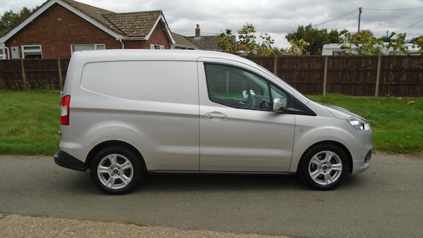 Used Ford Transit Courier 2022 for sale - 75996500: Photo 6