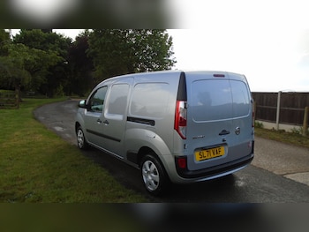 Used Nissan NV250 2021 for sale - 78581811: Photo