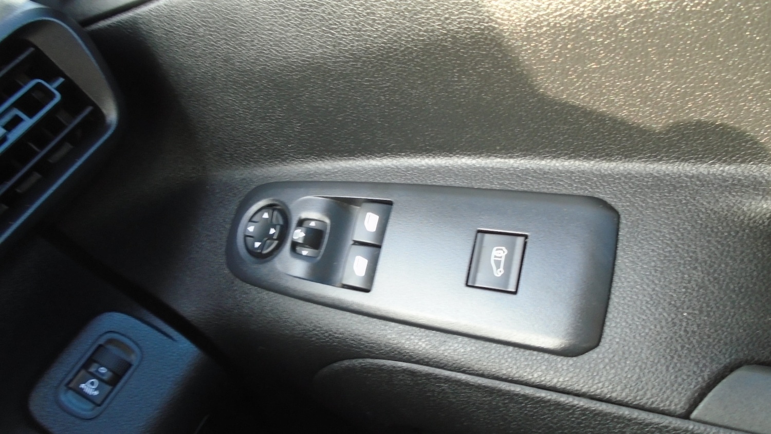 Used Peugeot Partner 2021 for sale - 77760682: Photo 19