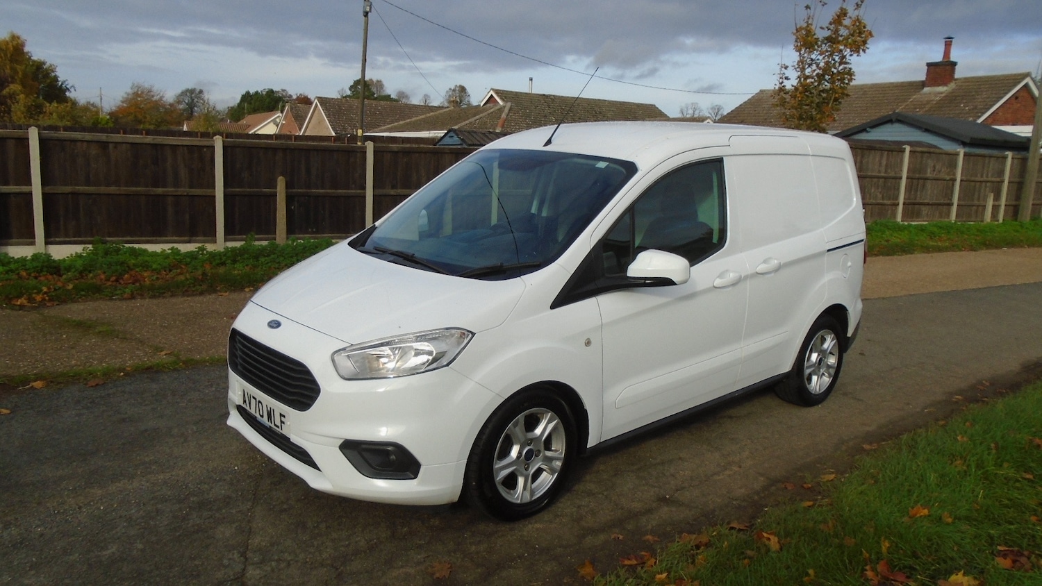 Used Ford Transit Courier 2020 for sale - 76422276: Photo 2