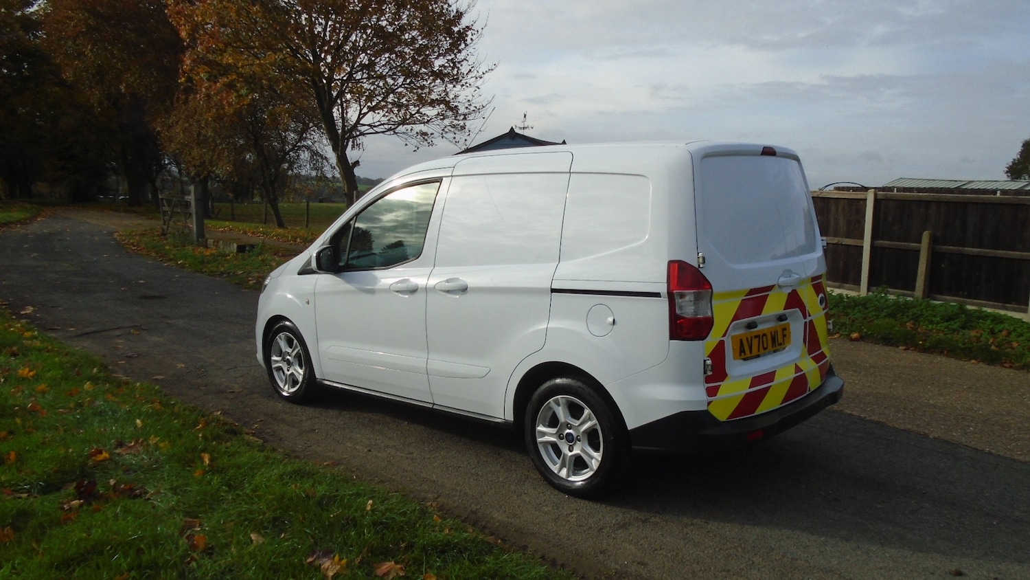 Used Ford Transit Courier 2020 for sale - 76422276: Photo 4
