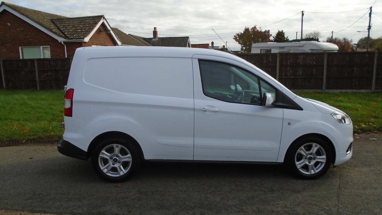 Used Ford Transit Courier 2020 for sale - 76422276: Photo 6