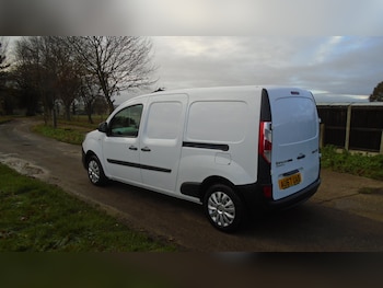 Used Renault Kangoo 2017 for sale - 76696290: Photo