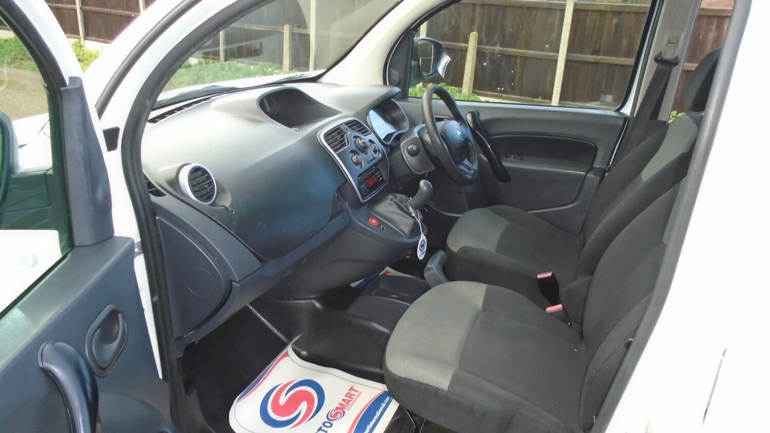 Used Renault Kangoo 2017 for sale - 76696290: Photo 8