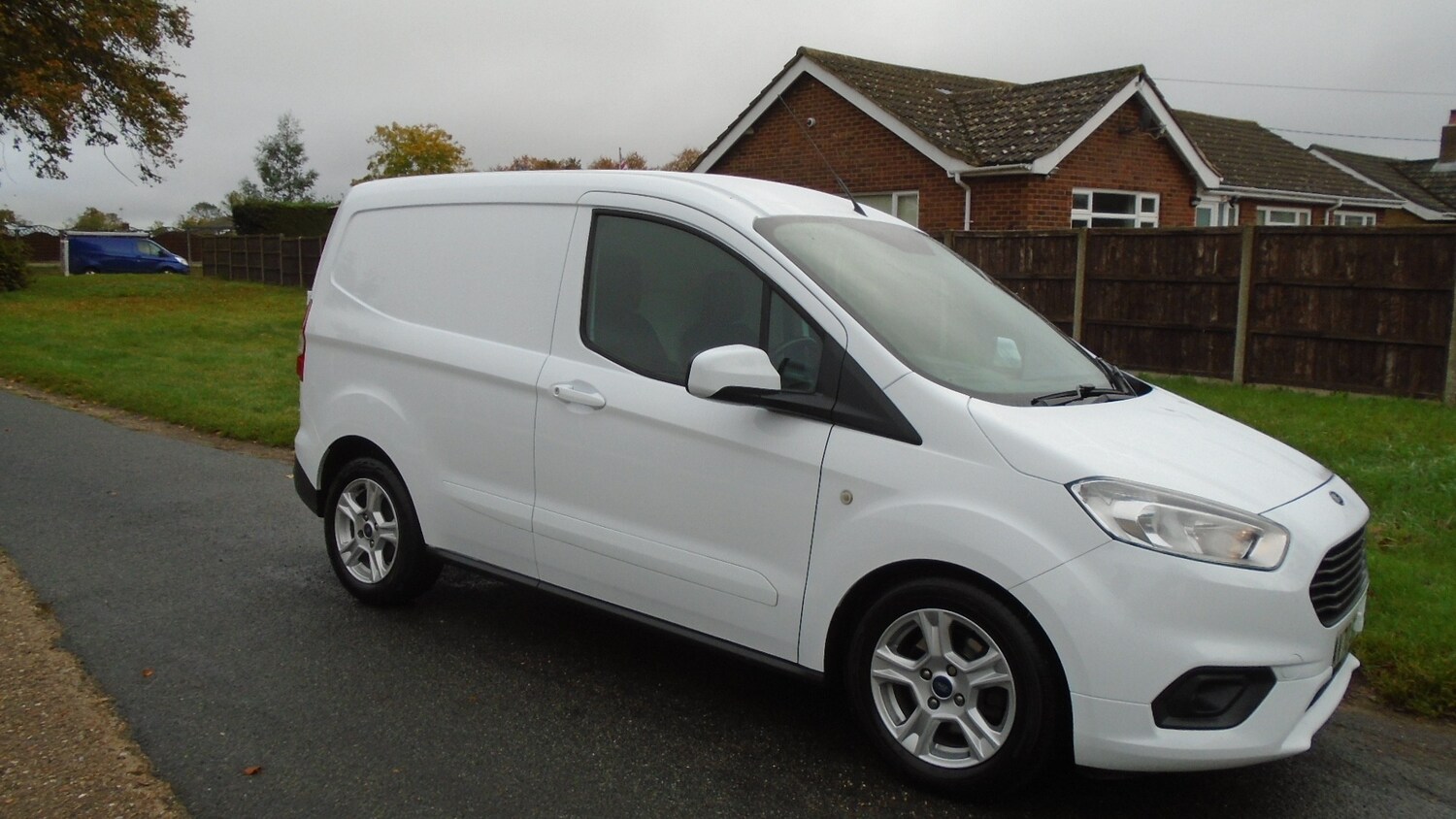 Used Ford Transit Courier 2020 for sale - 76288357: Photo 1