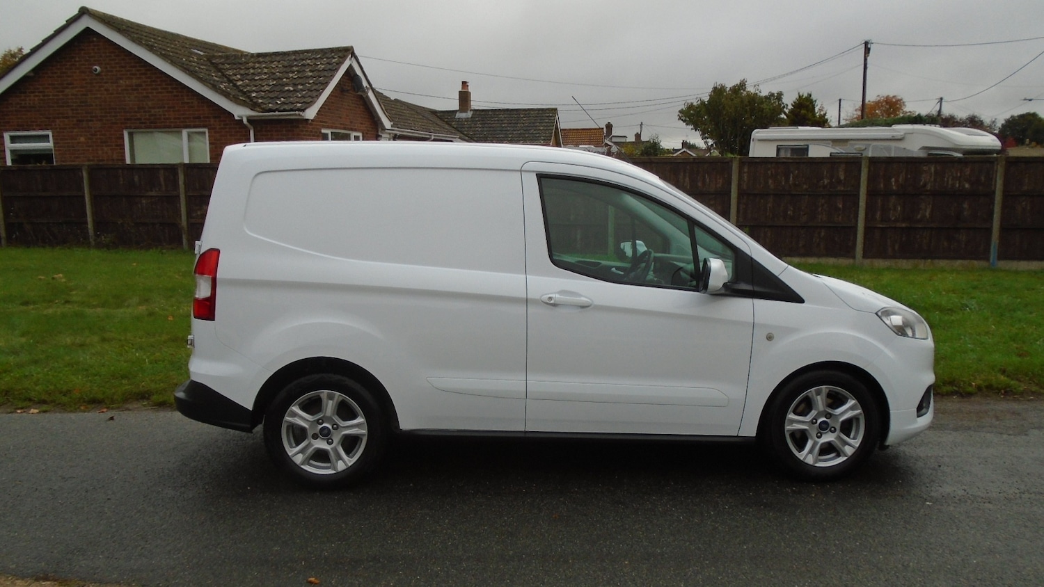 Used Ford Transit Courier 2020 for sale - 76288357: Photo 6