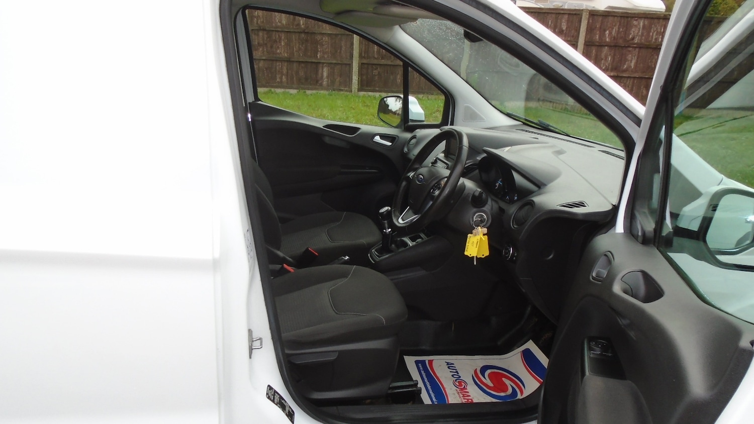 Used Ford Transit Courier 2020 for sale - 76288357: Photo 7