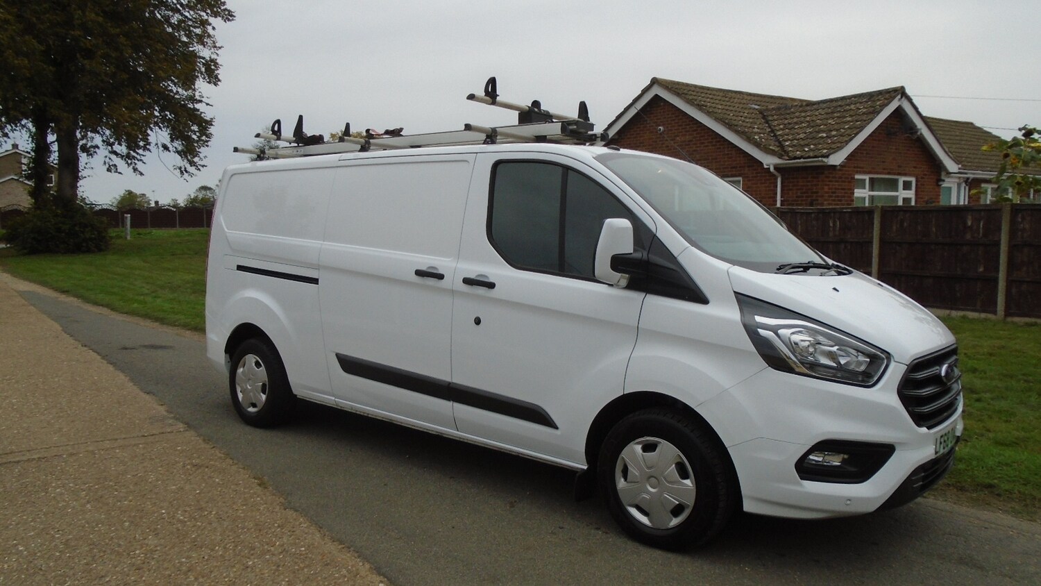 Used Ford Transit Custom 2018 for sale - 76130326: Photo 1