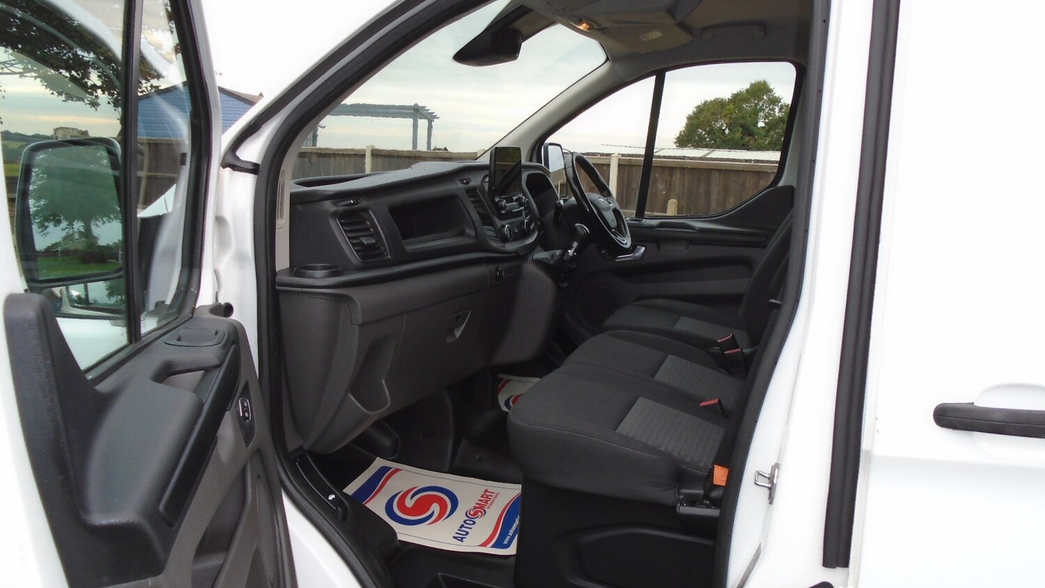 Used Ford Transit Custom 2018 for sale - 76130326: Photo 8