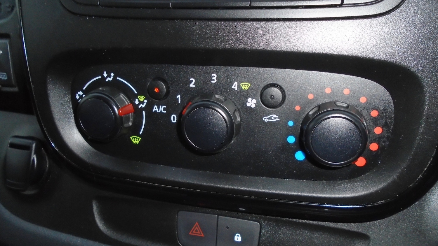 Used Vauxhall Vivaro 2019 for sale - 77324015: Photo 19