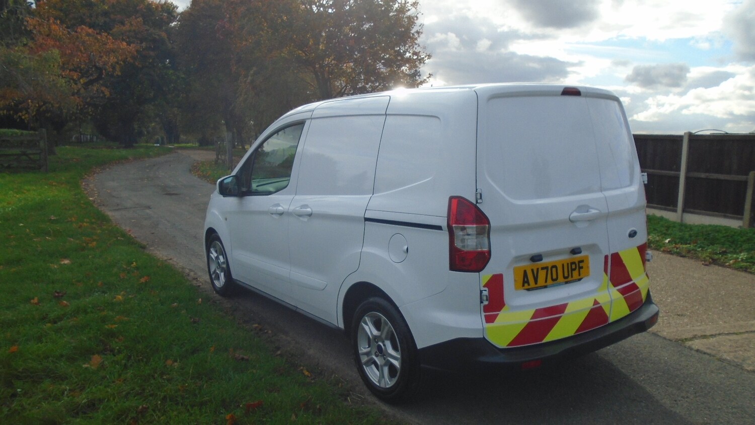 Used Ford Transit Courier 2020 for sale - 76343837: Photo 4