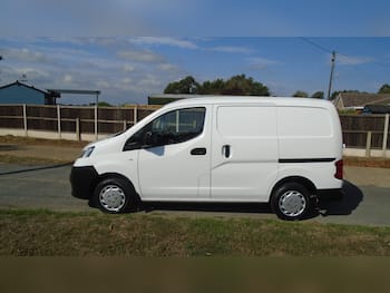 Used Nissan NV200 2015 for sale - 79651956: Photo