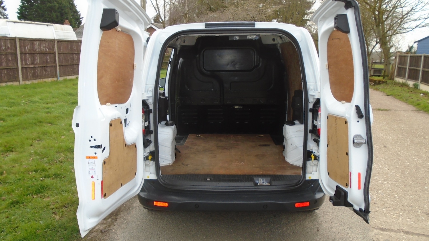 Used Ford Transit Courier 2020 for sale - 77873364: Photo 10