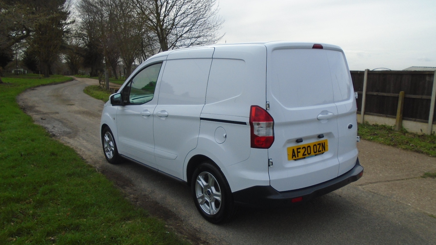 Used Ford Transit Courier 2020 for sale - 77873364: Photo 4