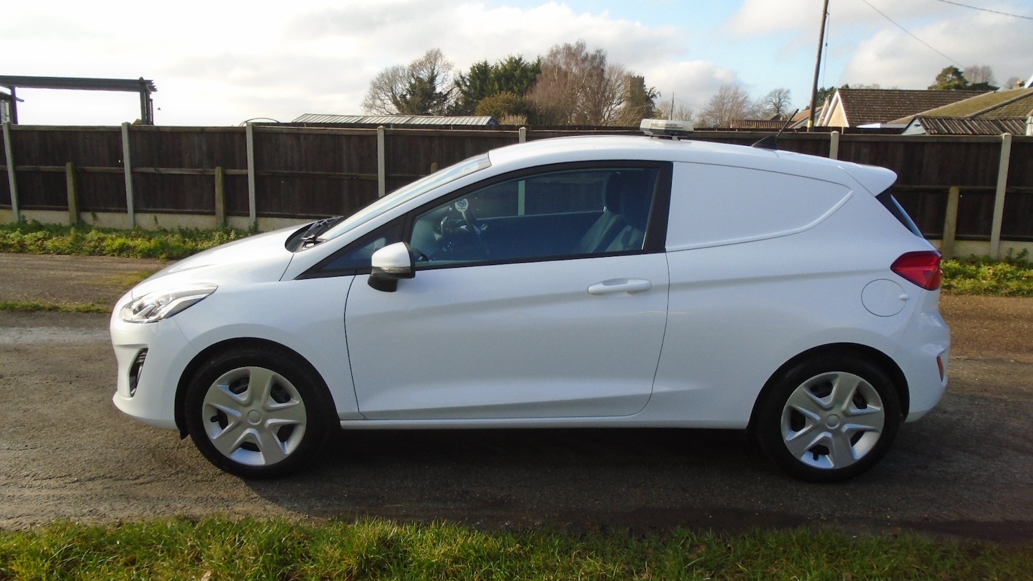 Used Ford Fiesta 2020 for sale - 77432843: Photo 3