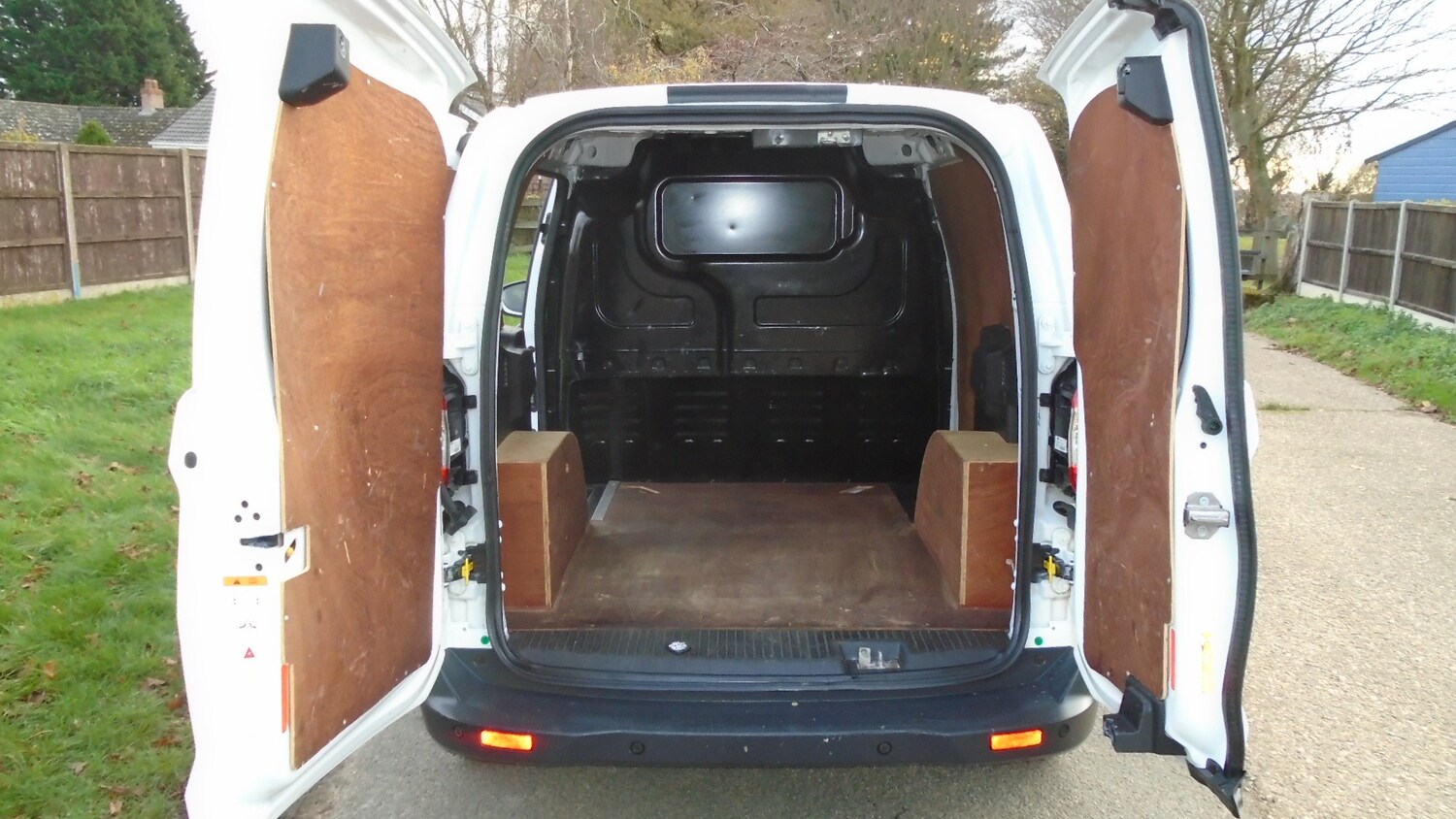 Used Ford Transit Courier 2020 for sale - 76614784: Photo 10