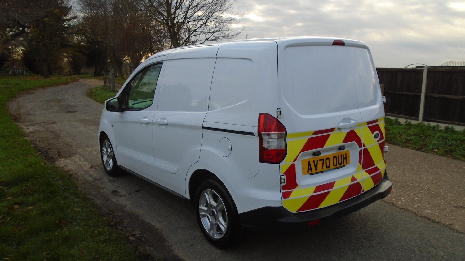 Used Ford Transit Courier 2020 for sale - 76614784: Photo 4