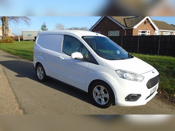 Ford - Transit Courier