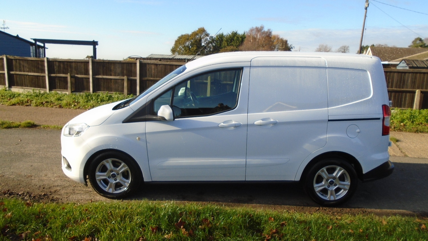 Used Ford Transit Courier 2020 for sale - 76612164: Photo 3