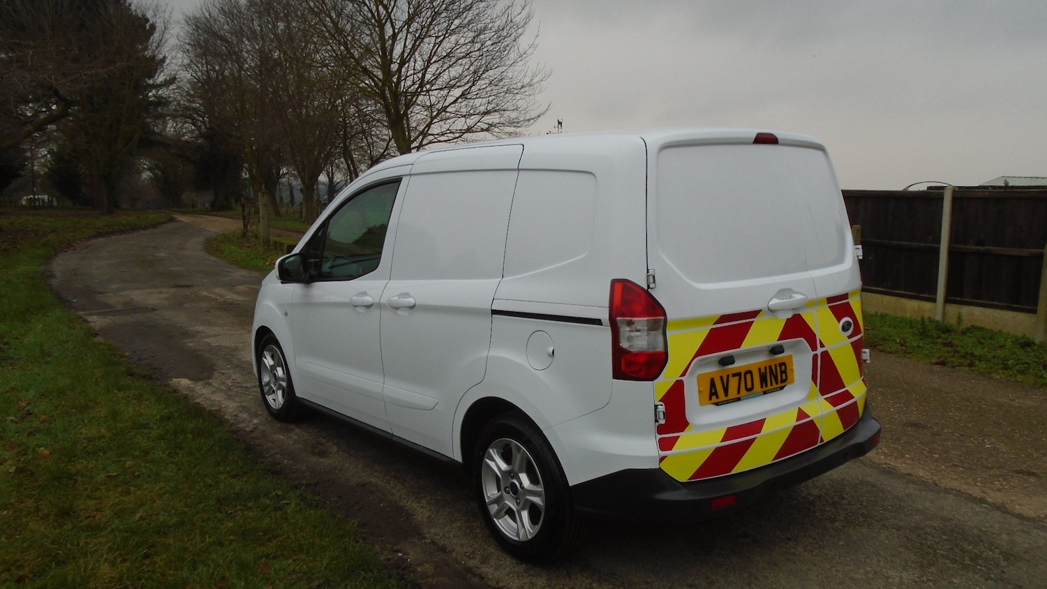 Used Ford Transit Courier 2020 for sale - 77367463: Photo 4