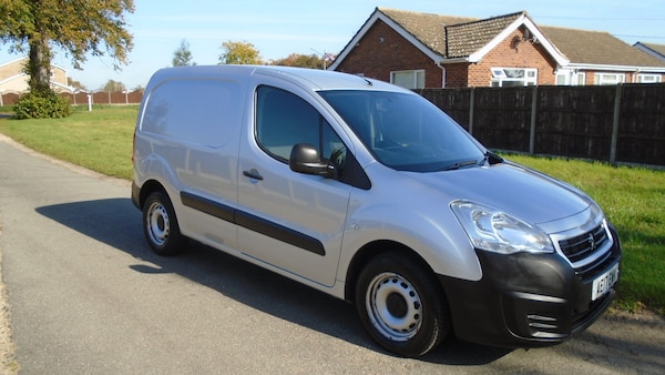 Used Peugeot Partner 2017 for sale - 76231992: Photo 1