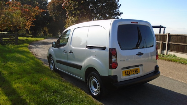 Used Peugeot Partner 2017 for sale - 76231992: Photo 4