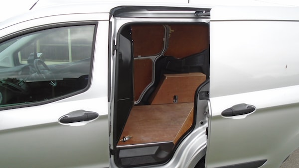 Used Ford Transit Courier 2018 for sale - 76192768: Photo 10