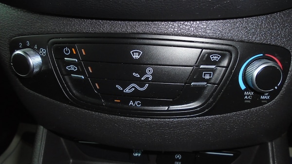 Used Ford Transit Courier 2018 for sale - 76192768: Photo 17