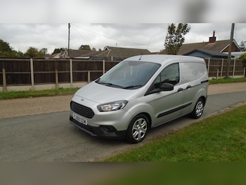 Used Ford Transit Courier 2018 for sale - 76192768: Photo 2