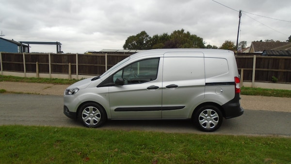 Used Ford Transit Courier 2018 for sale - 76192768: Photo 3