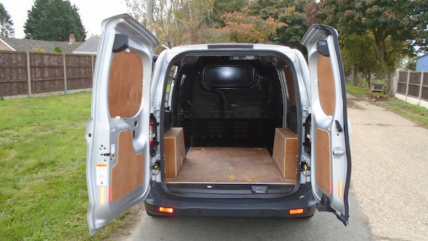 Used Ford Transit Courier 2018 for sale - 76192768: Photo 9