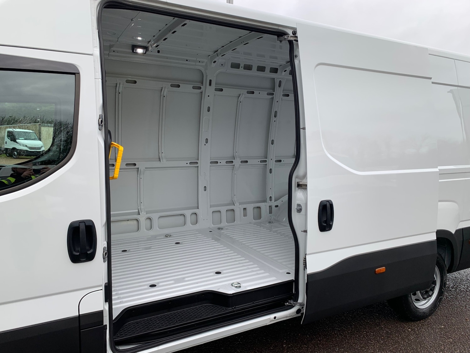 Used Iveco Daily for sale - 77664988: Photo 8