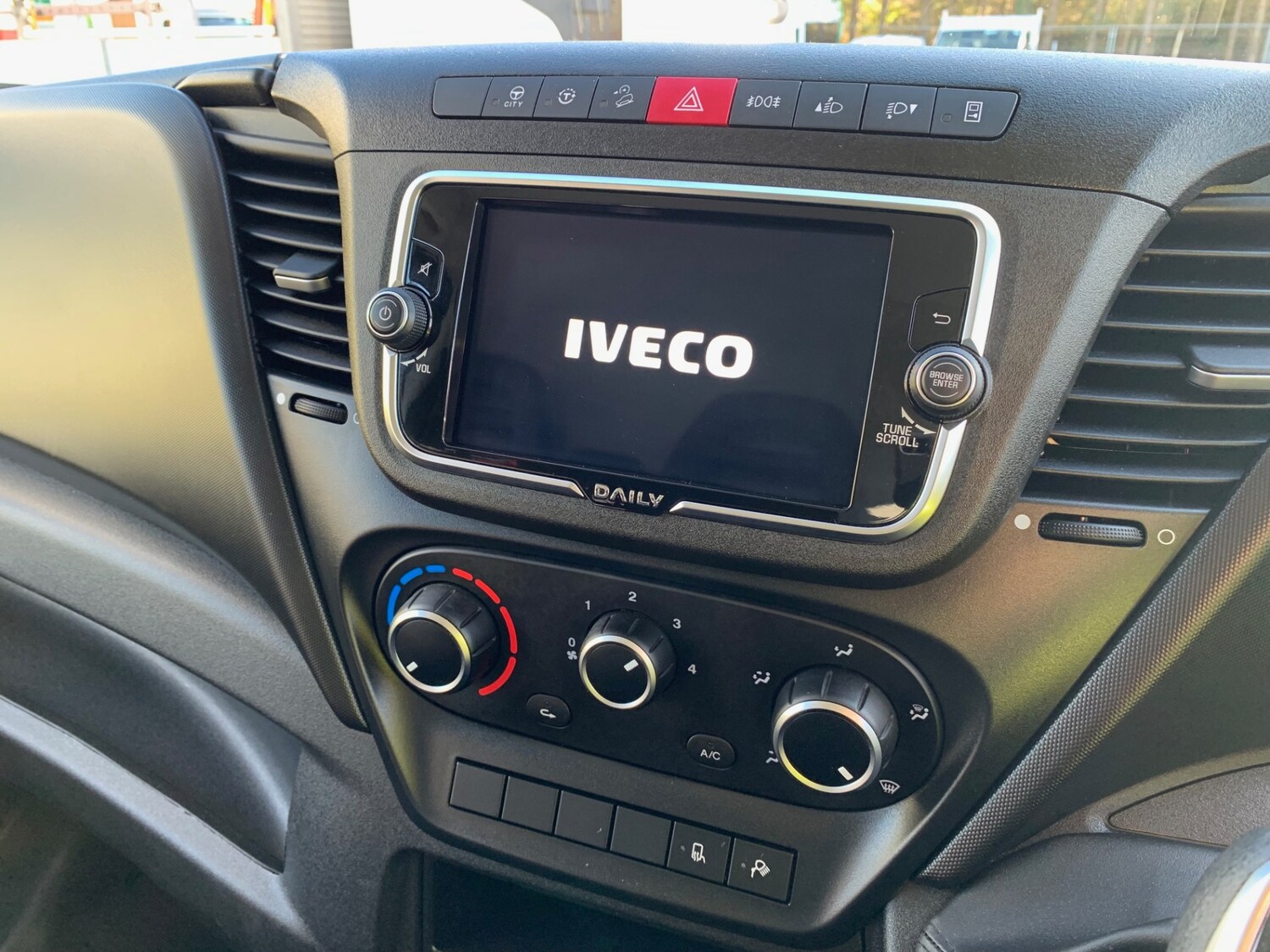 Used Iveco Daily 2024 for sale - 77662602: Photo 14