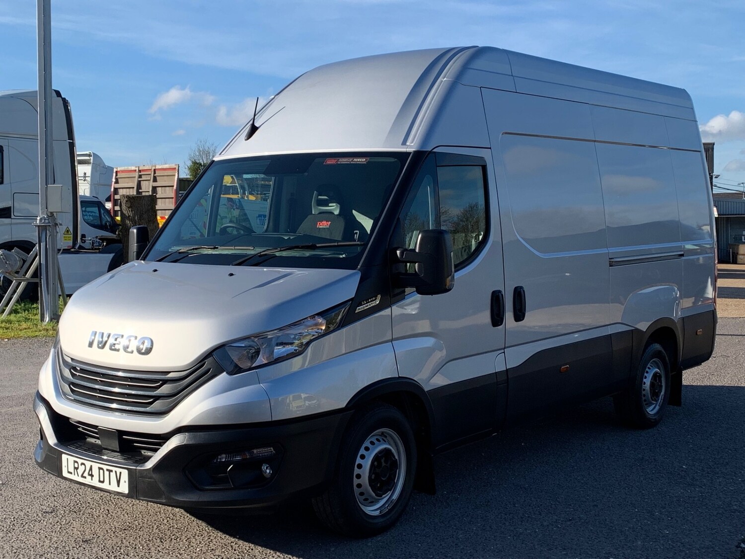 Used Iveco Daily 2024 for sale - 77662602: Photo 3