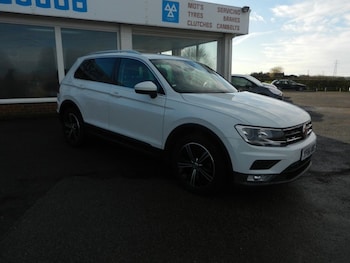 Used Volkswagen Tiguan 2016 for sale - 77199816: Photo