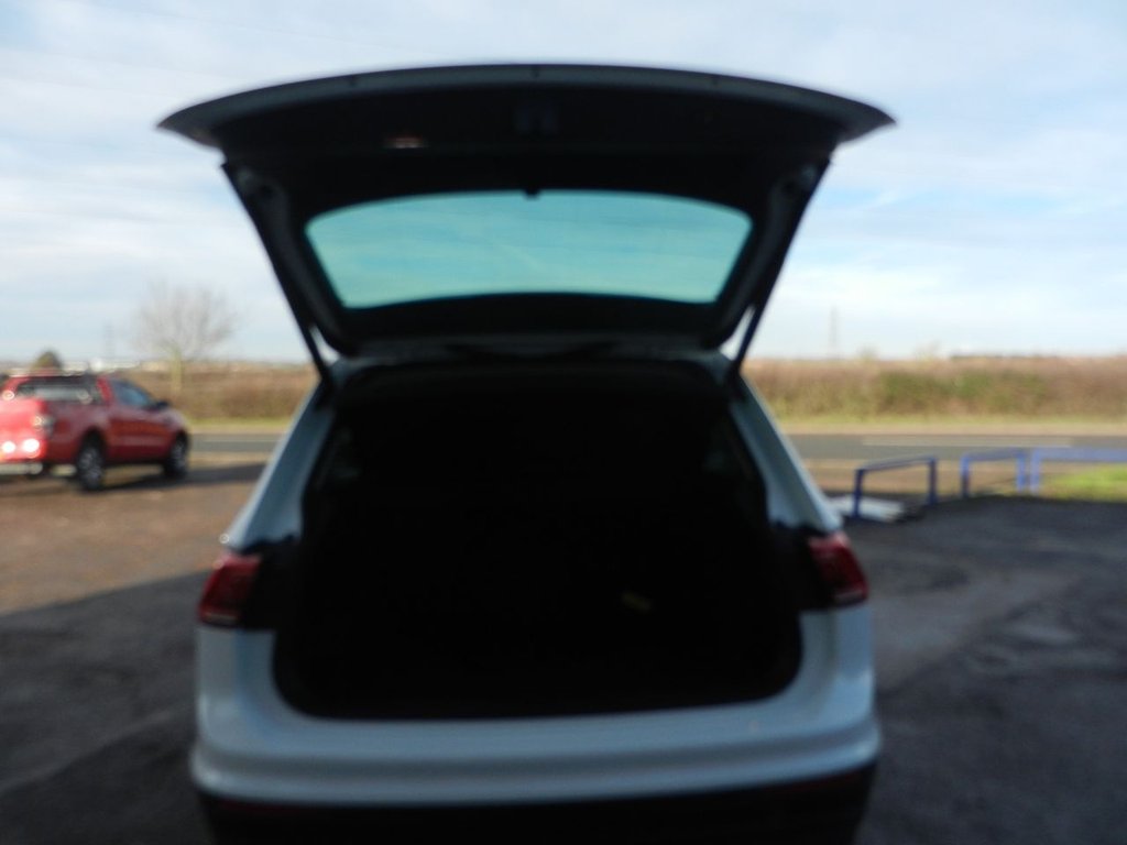 Used Volkswagen Tiguan 2016 for sale - 77199816: Photo 7