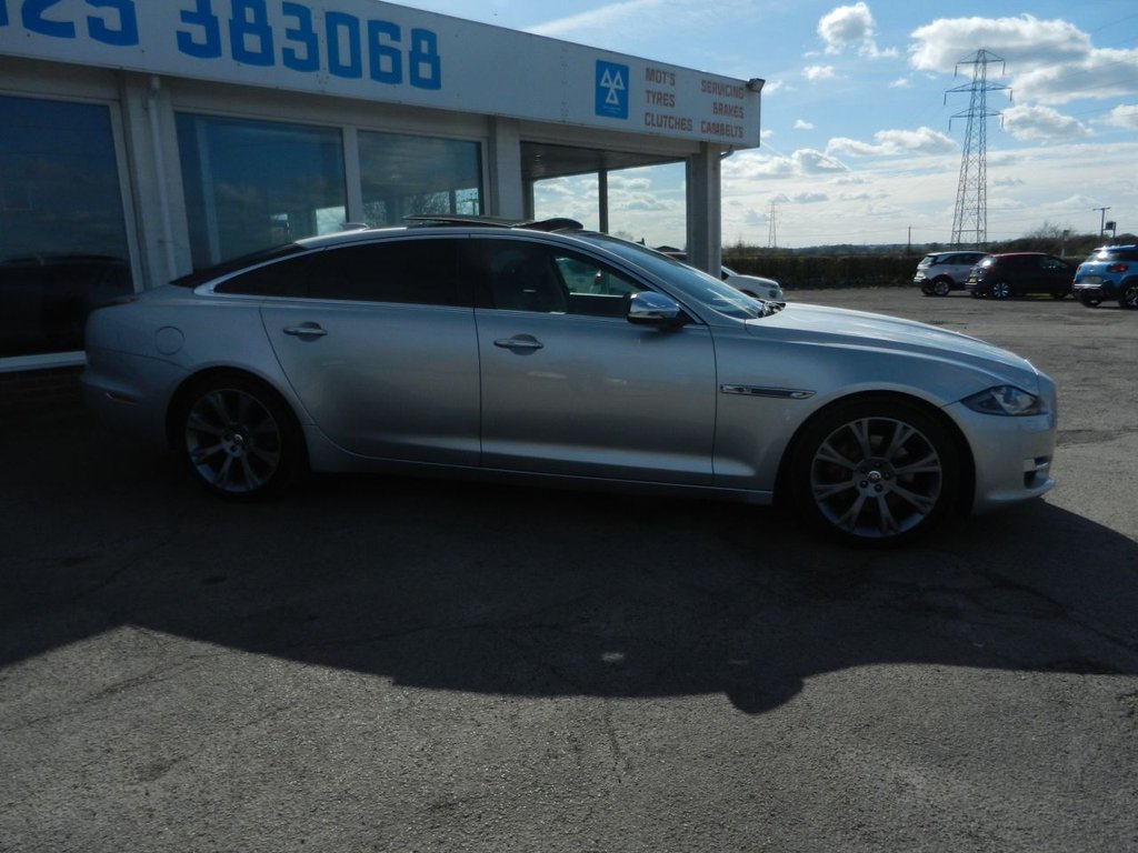 Used Jaguar XJ 2017 for sale - 78030375: Photo 2