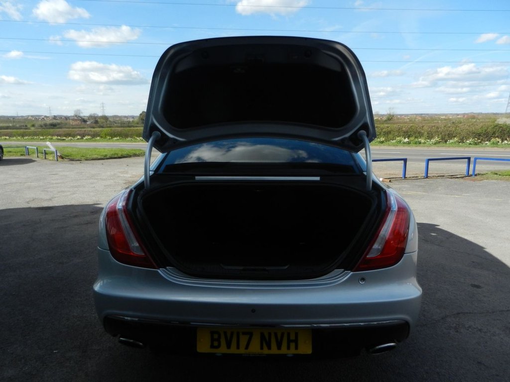 Used Jaguar XJ 2017 for sale - 78030375: Photo 7