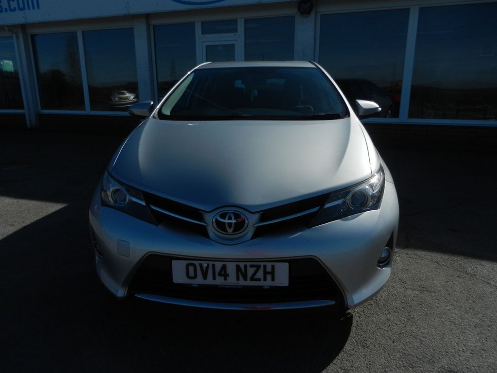 Used Toyota Auris 2014 for sale - 77976605: Photo 4